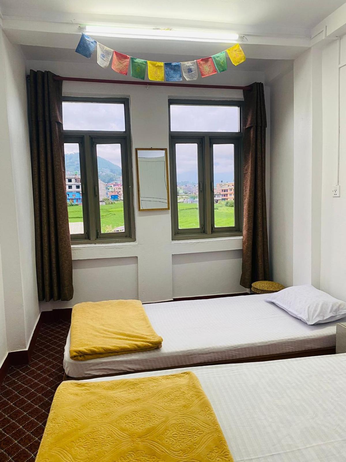 Community Holiday Inn Panauti ภายนอก รูปภาพ